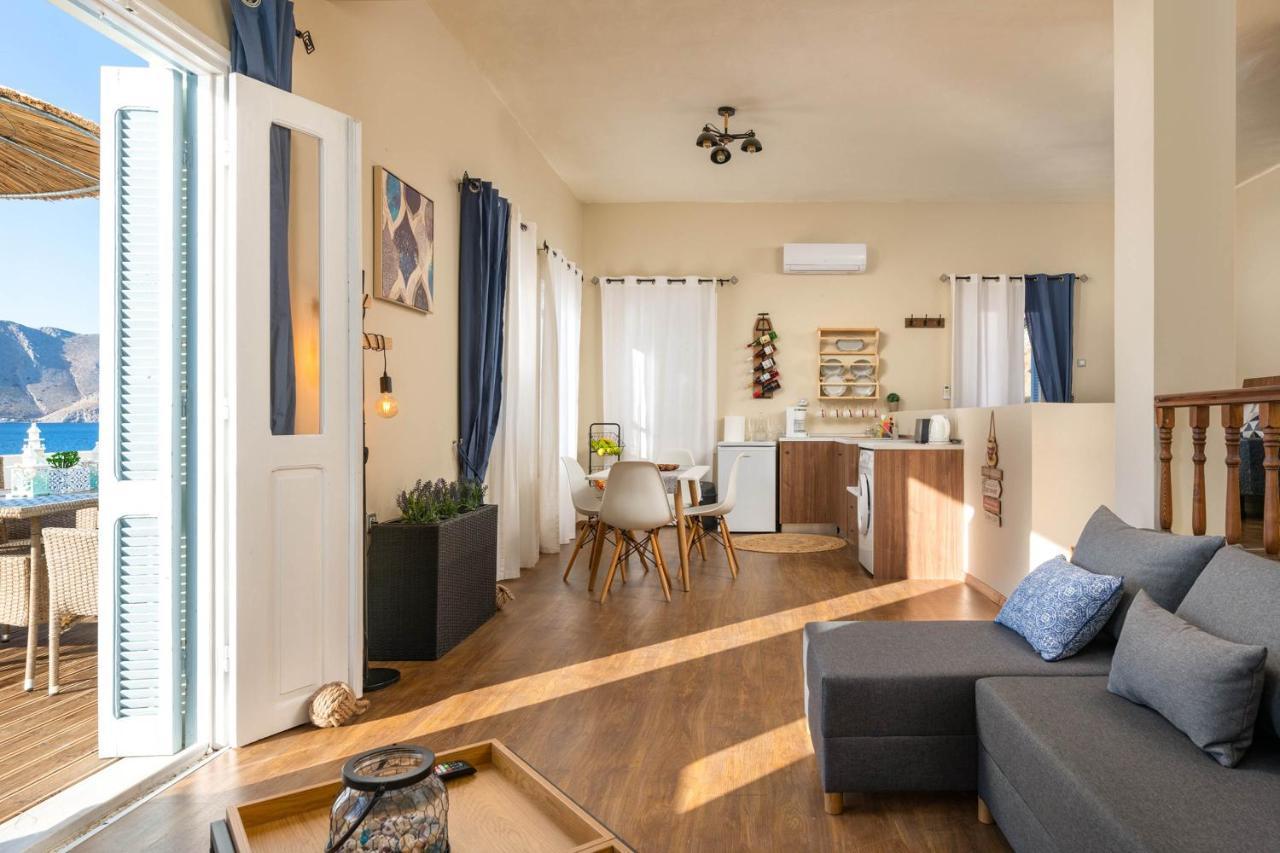 Rementzo Apartment Symi Bagian luar foto
