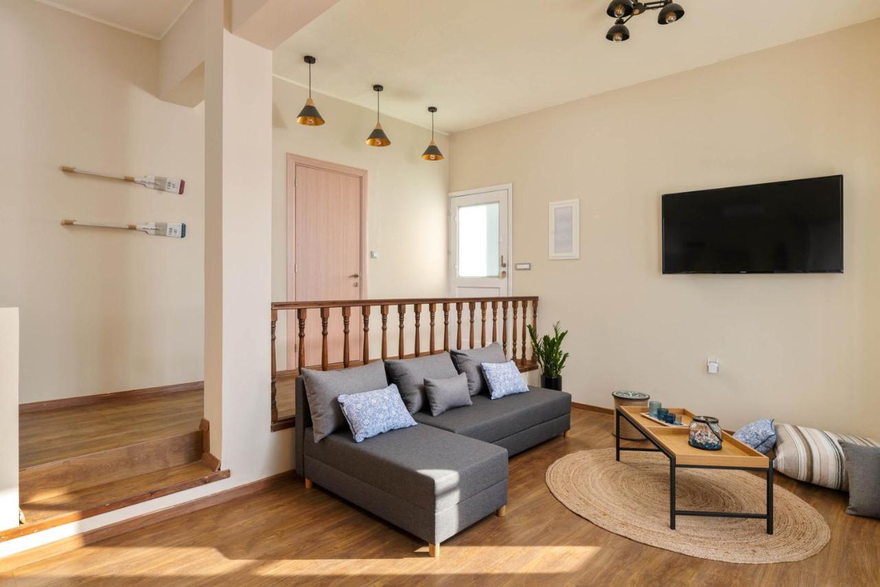 Rementzo Apartment Symi Bagian luar foto