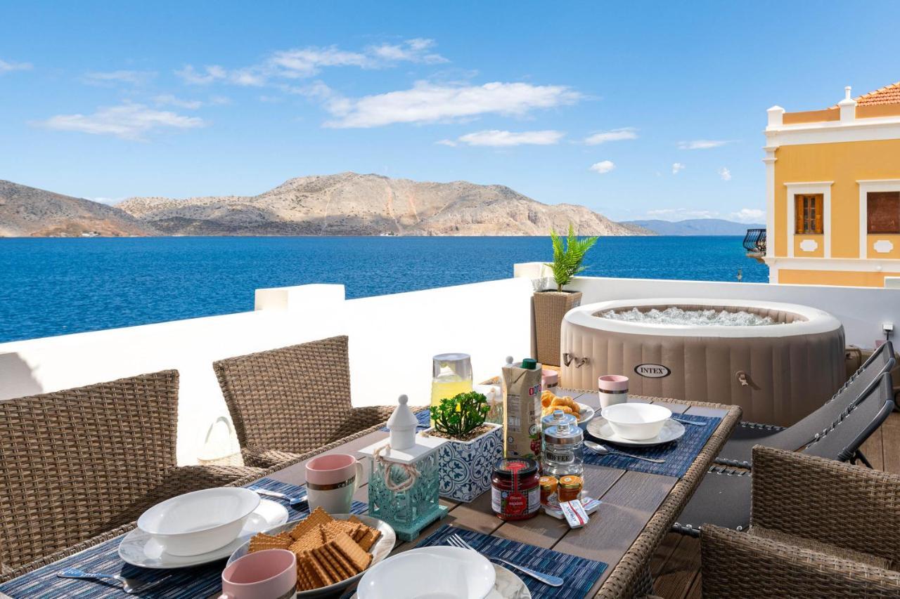 Rementzo Apartment Symi Bagian luar foto